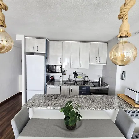 Apartament Magnificent One-bedroom With Sea View Benidorm