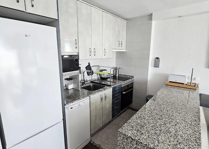 Magnificent One-bedroom With Sea View Lägenhet *